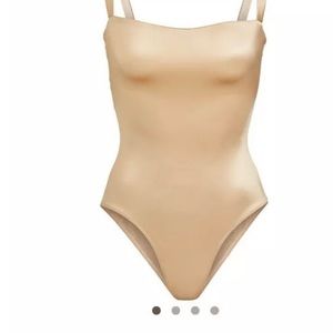 NWT Skims Satin Honey S